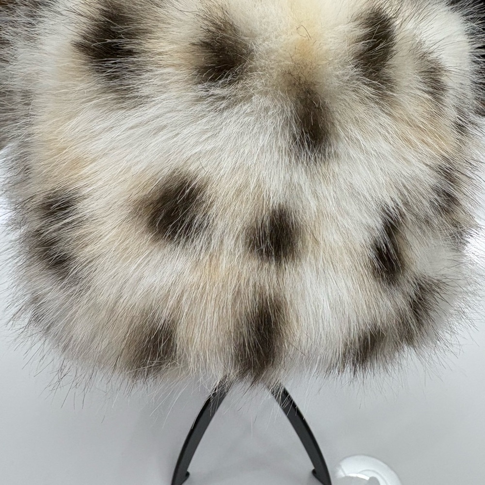 NEW: Elegant Leopard Print Faux Fur Hat - Picture 2 of 8